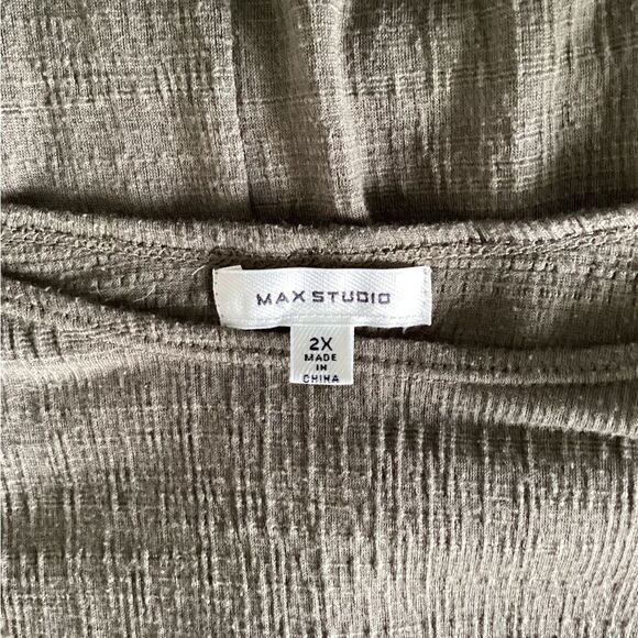 Max Studio - Women’s Olive Green Pullover Tunic - 2X - Picture 5 of 5